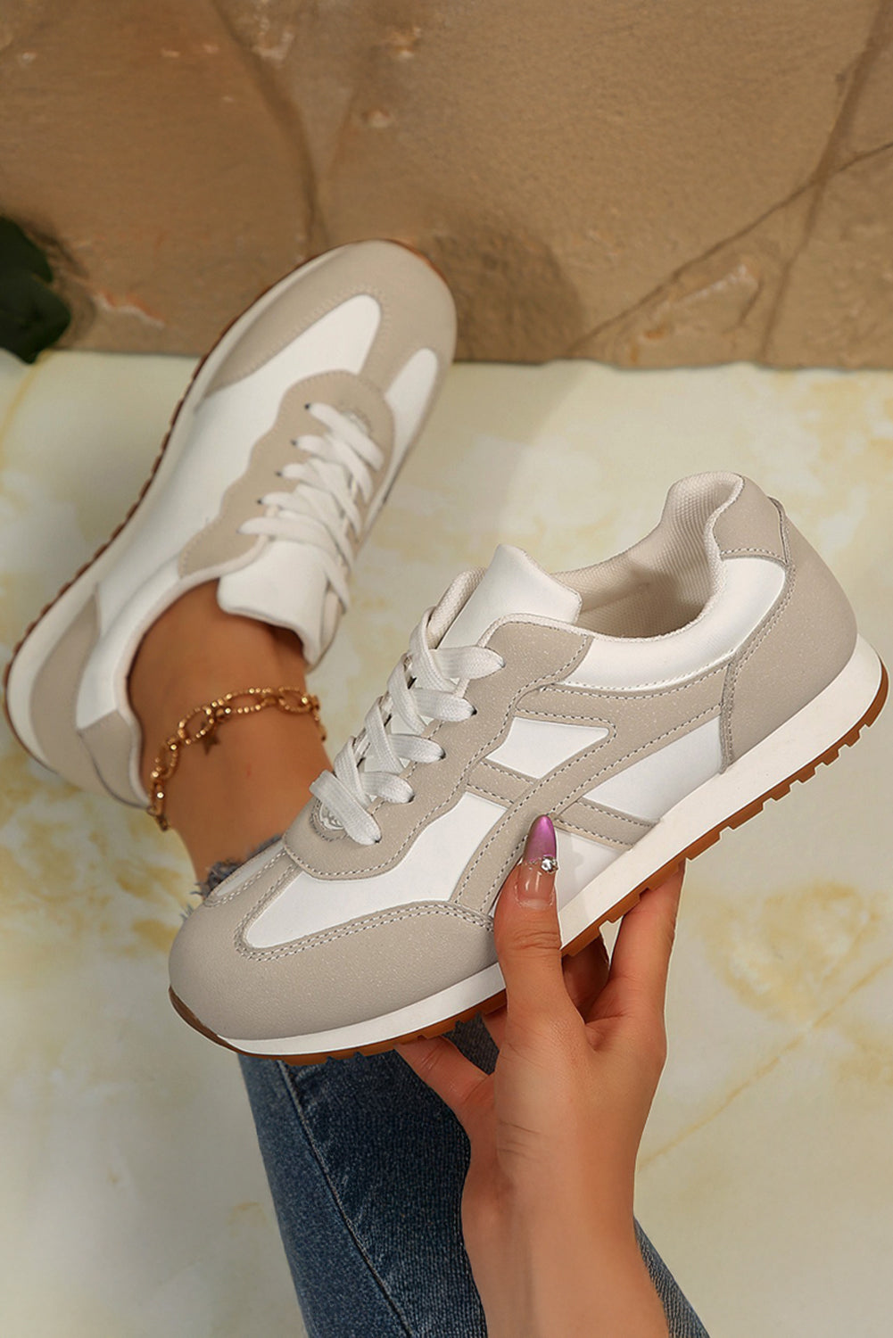 Calina | Zapatillas de piel sintética