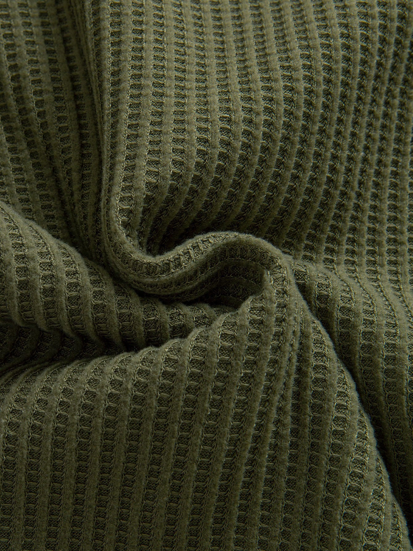 Camisa de botones con textura de gofre y mangas largas