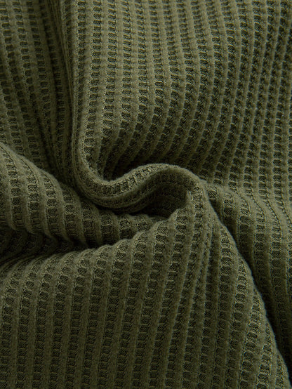 Camisa de botones con textura de gofre y mangas largas