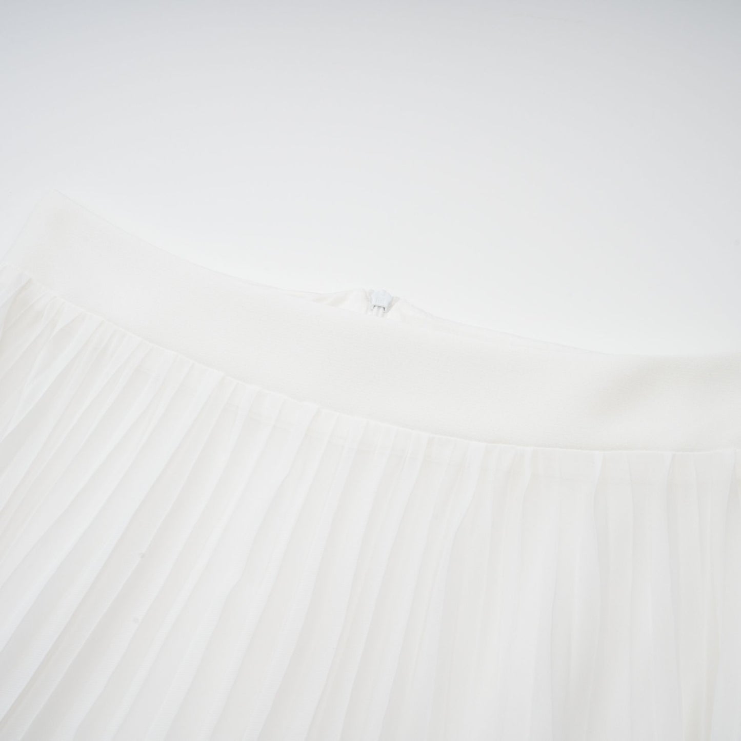 Inés Vestido largo de capas con cuello halter