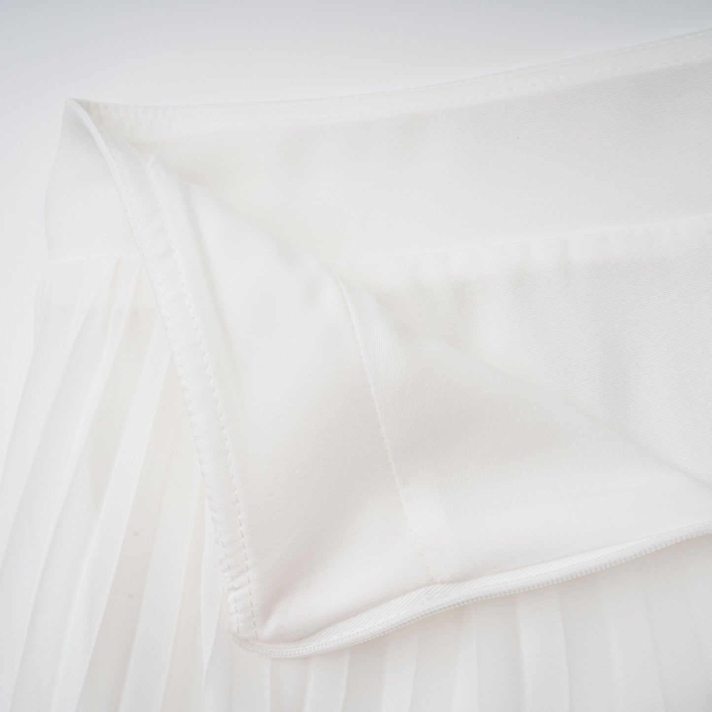 Inés Vestido largo de capas con cuello halter