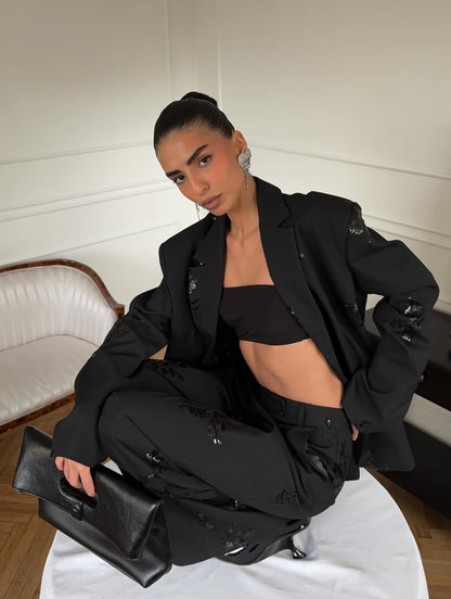 Conjunto de Blazer y Pantalón Adornados con Lentejuelas