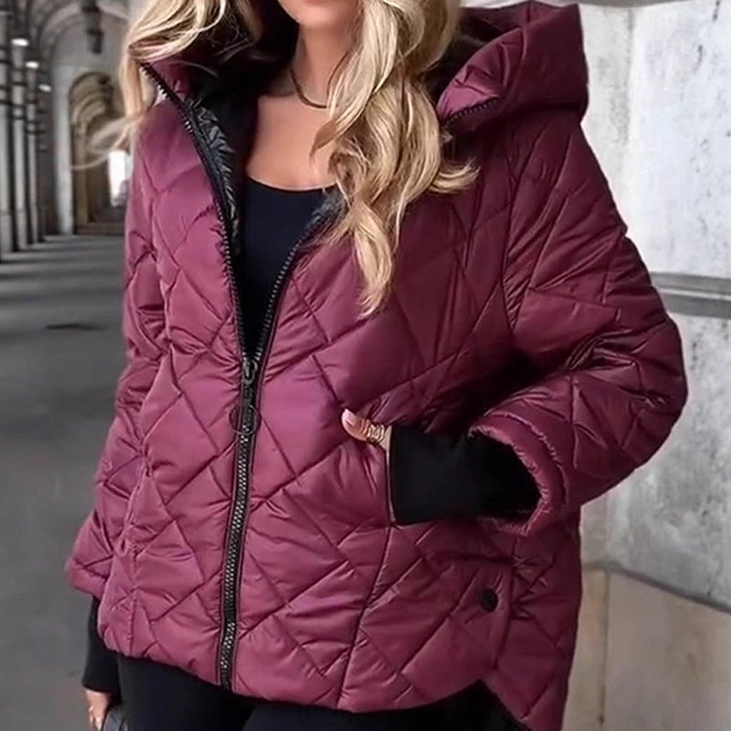 Chaqueta Jessica con capucha y relleno térmico